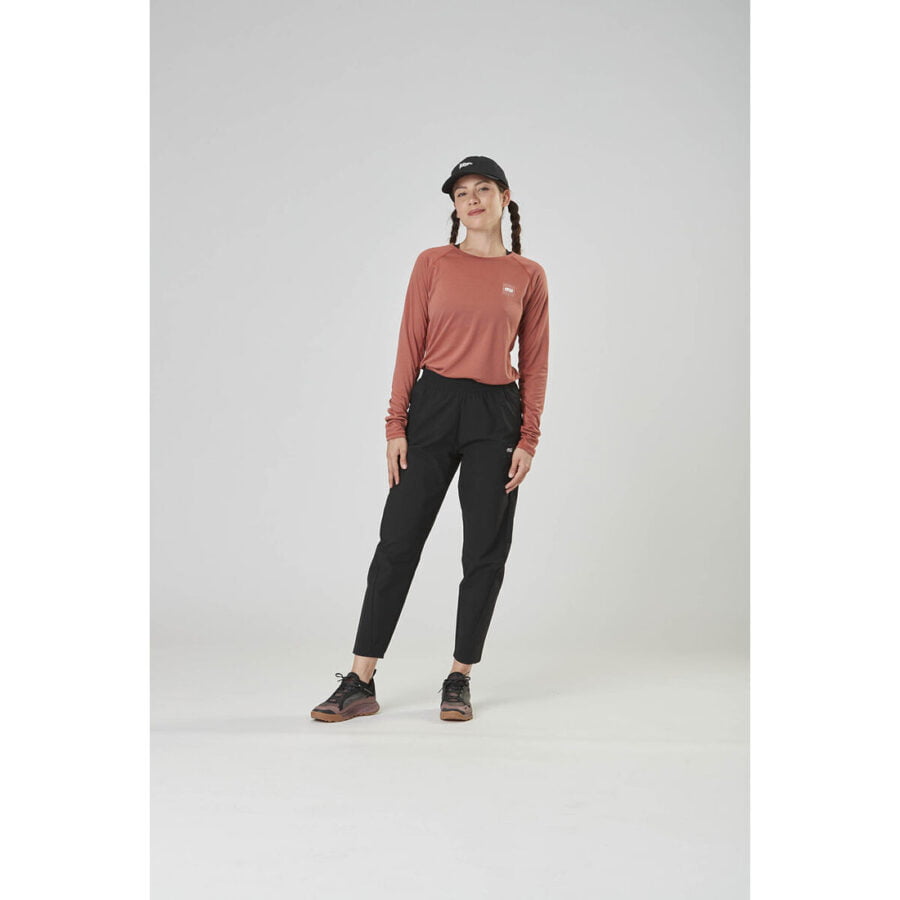 TULEE STRETCH PANTS