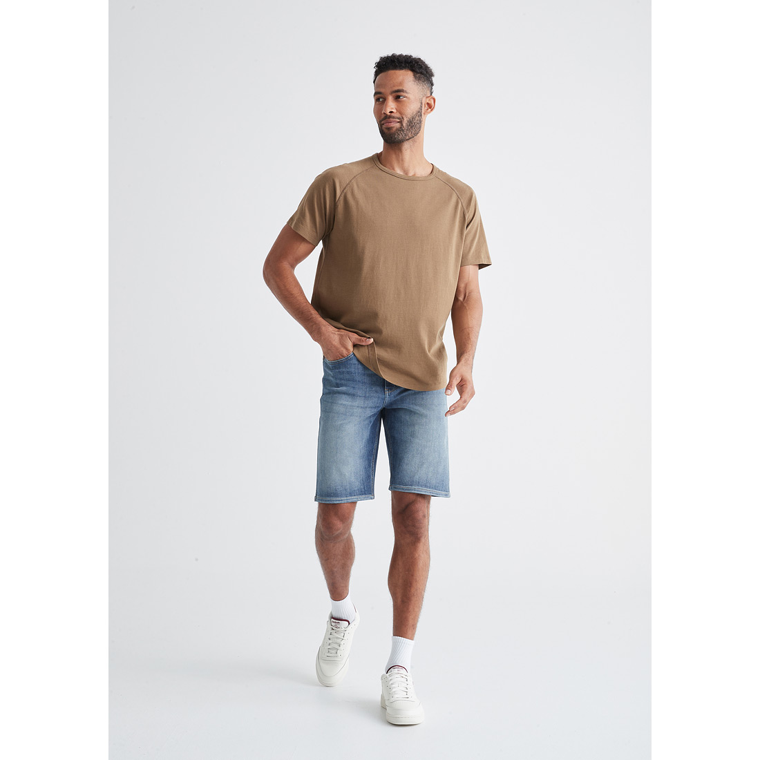 מכנסי ג'ינס קצרים לגברים Performance Denim Short 11 מכנסי ג'ינס קצרים לגברים Performance Denim Short 11