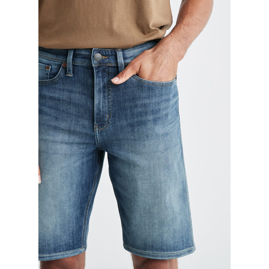 PERFORMANCE DENIM SHORT 11