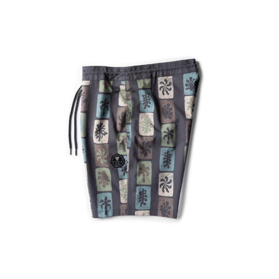TROPIC TILES 18.5 BOARDSHORT