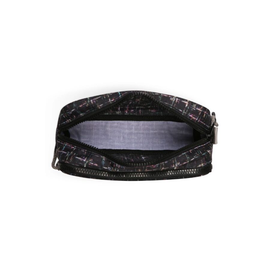 OUT POUCH OUT POUCH