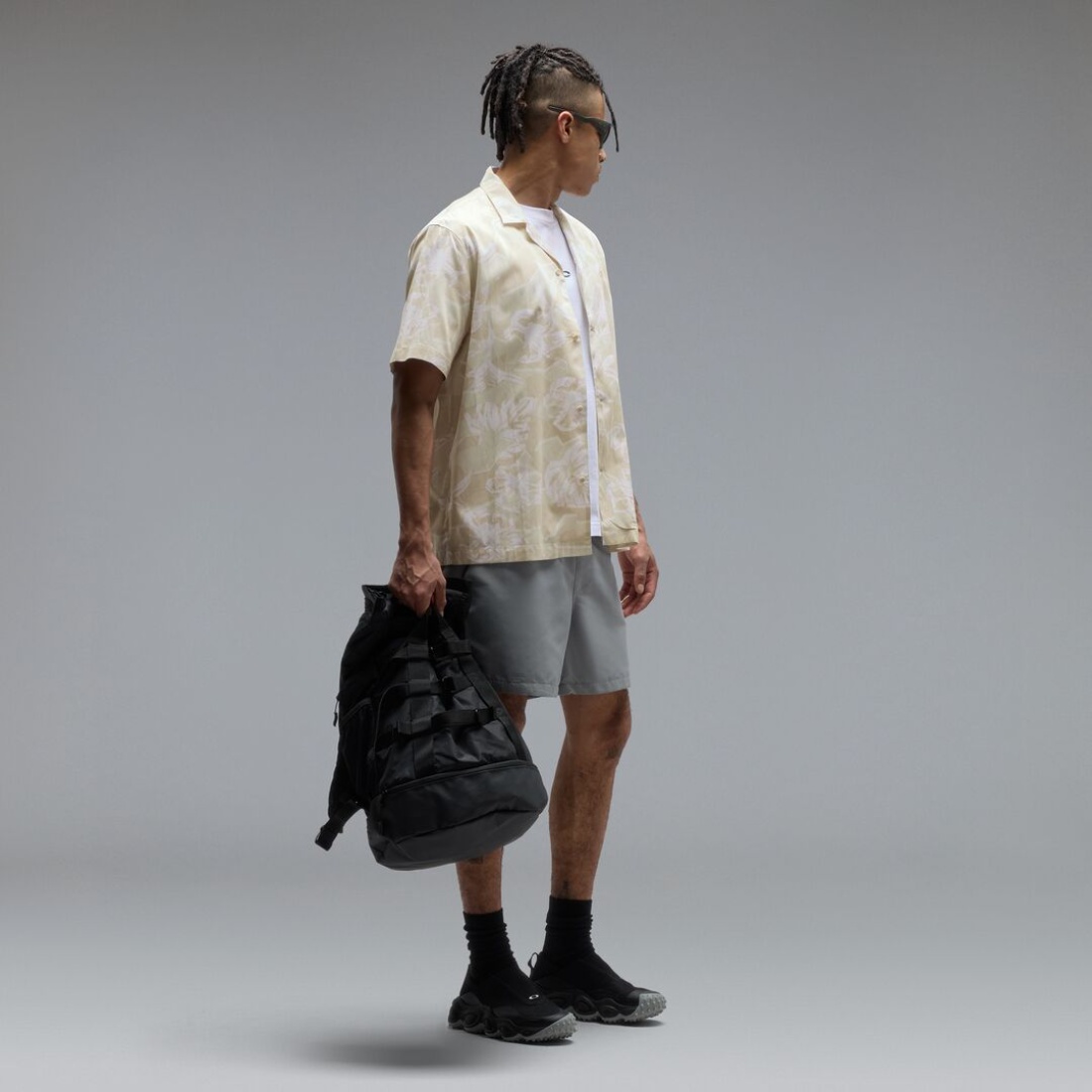 חולצה מכופתרת קצרה לגברים Hibiscus Breeze Shirt חולצה מכופתרת קצרה לגברים Hibiscus Breeze Shirt