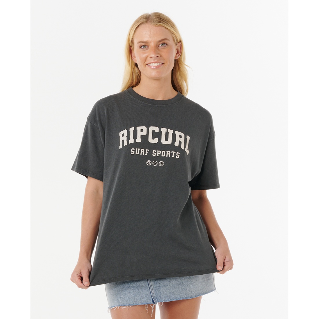חולצה קצרה לנשים Varsity Sports Heritage Tee חולצה קצרה לנשים Varsity Sports Heritage Tee